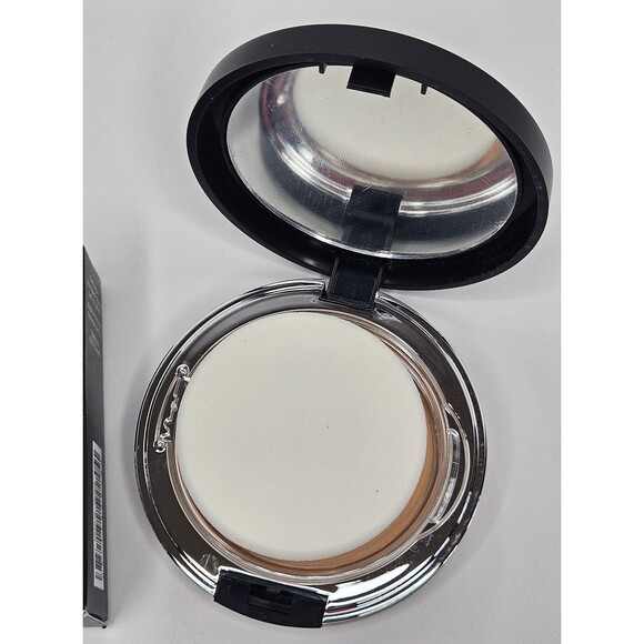 New Younique Mineral Touch Pressed Powder Foundation Velour .31oz New in Box - Picture 3 of 7